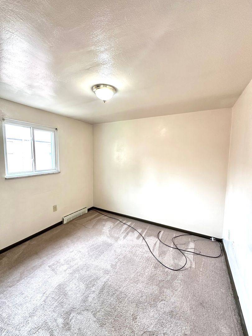 Townhouse for rent at 402 Brierly Lane, West Mifflin, PA 15122