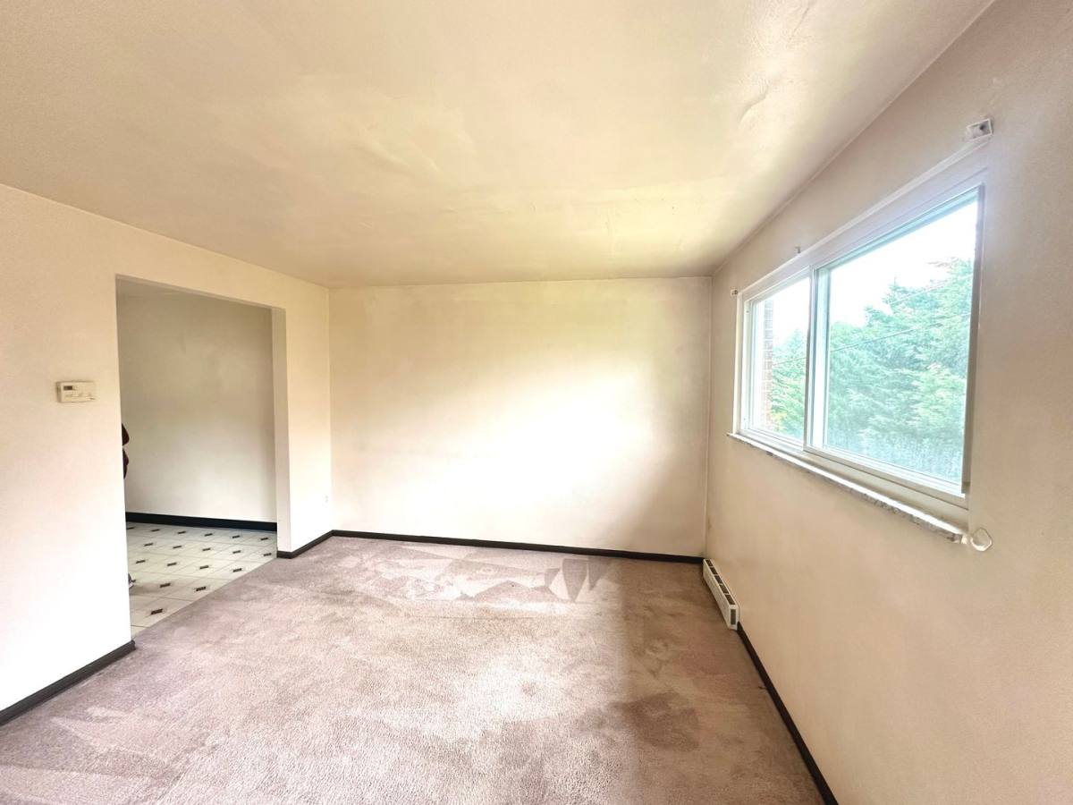 Townhouse for rent at 402 Brierly Lane, West Mifflin, PA 15122