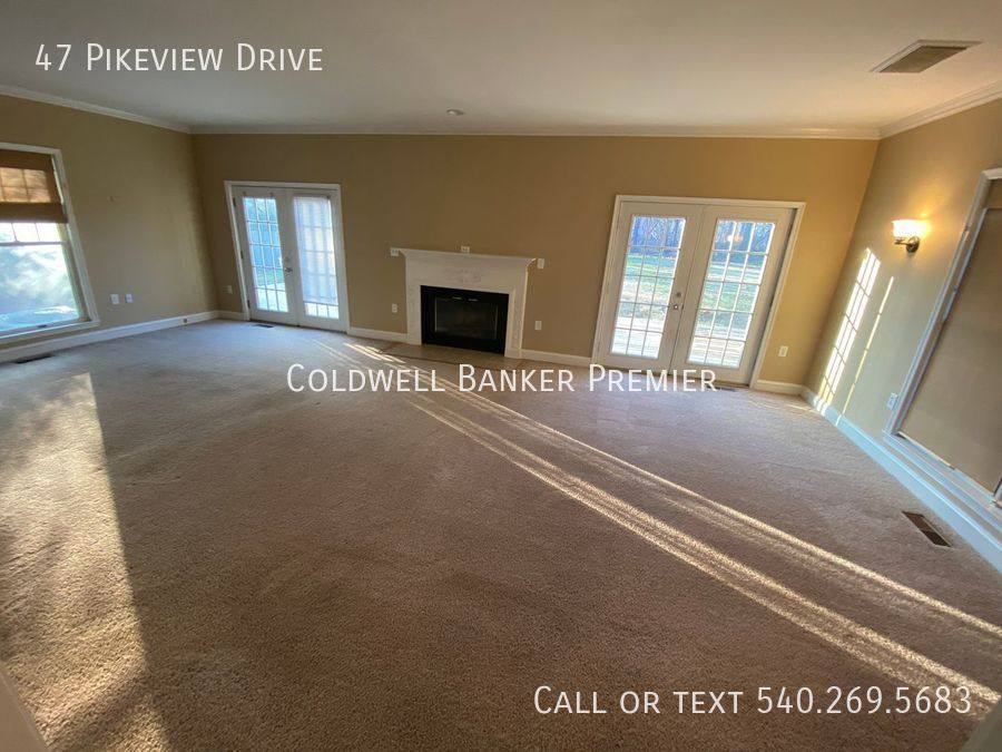 House for rent at 47 Pikeview Dr, Martinsburg, WV 25405