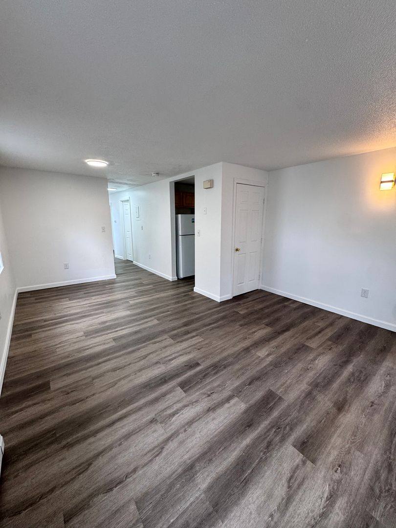 Apartment for rent at 17 Bassett St, Lowell, MA 01852