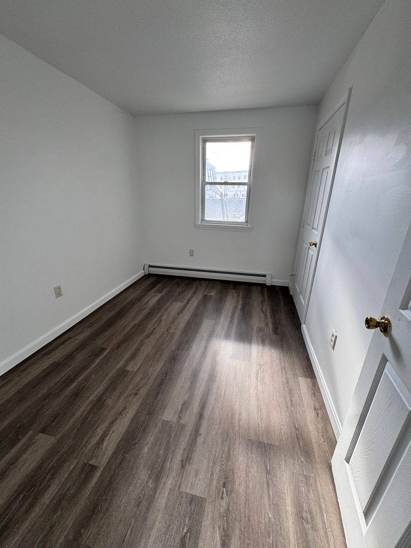 Apartment for rent at 17 Bassett St, Lowell, MA 01852