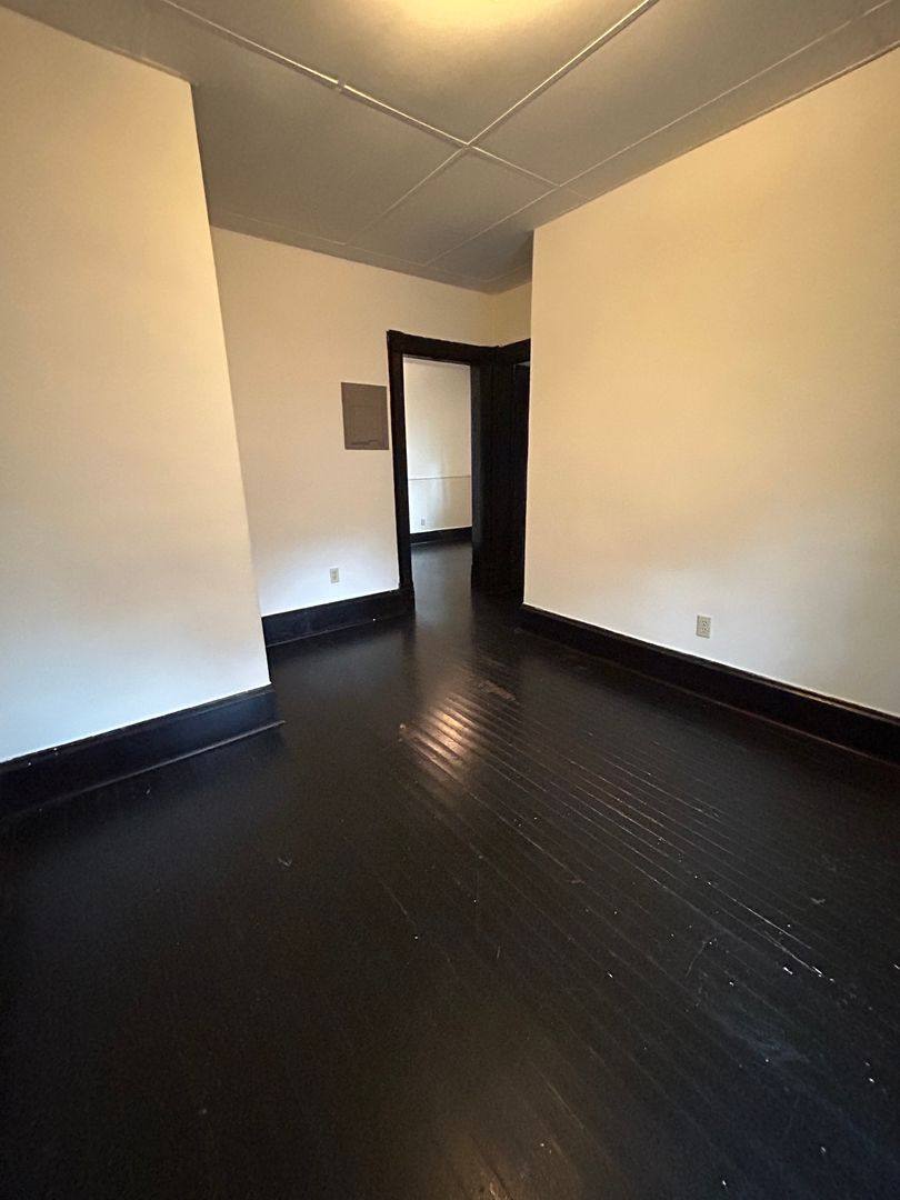 Apartment for rent at 1639 Prospect St, La Crosse, WI 54603