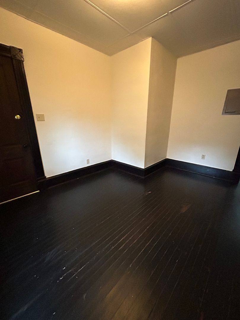 Apartment for rent at 1639 Prospect St, La Crosse, WI 54603