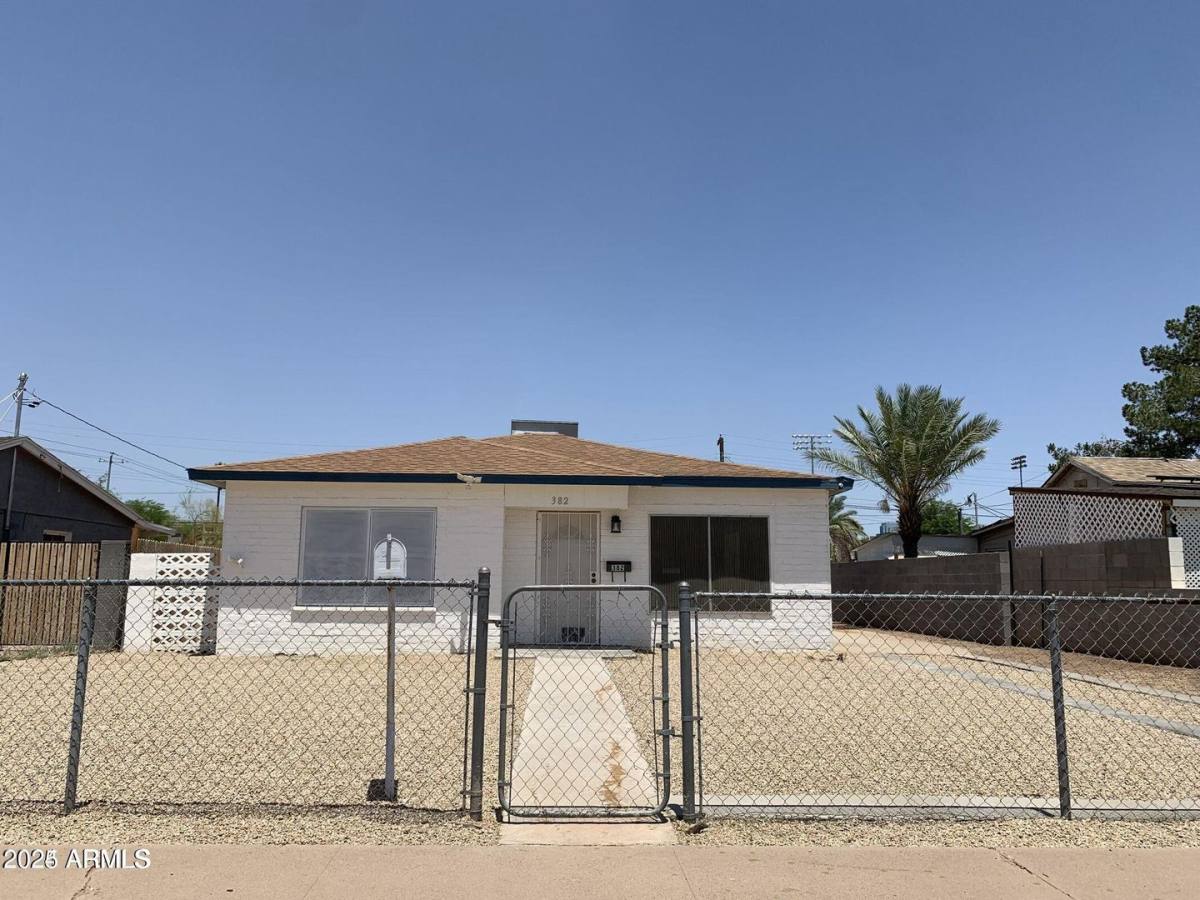 House for rent at 382 W Cocopah St, Phoenix, AZ 85003