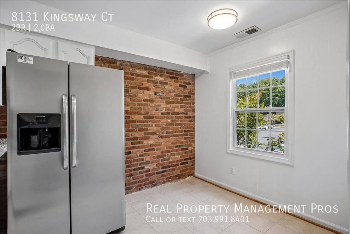 Townhouse for rent at 8131 Kingsway Court, Springfield, VA 22152