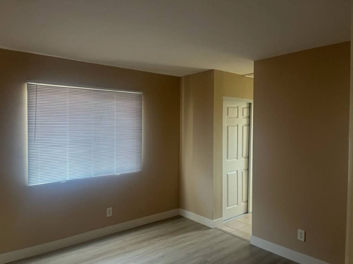 Apartment for rent at 316-326 W La Veta Ave, Orange, CA 92866