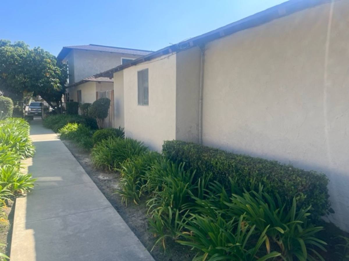 Apartment for rent at 316-326 W La Veta Ave, Orange, CA 92866