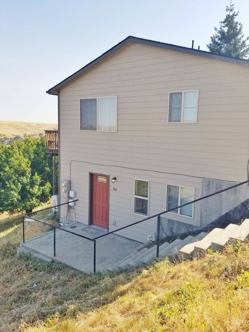 House for rent at 912 S Main, Pendleton, OR 97801