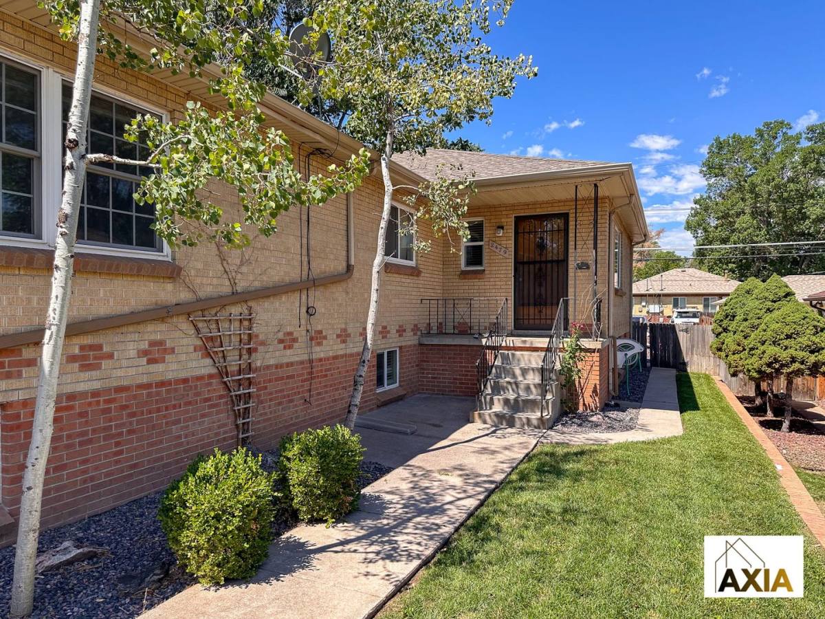 Apartment for rent at 2479-2481 S Corona St, Denver, CO 80210