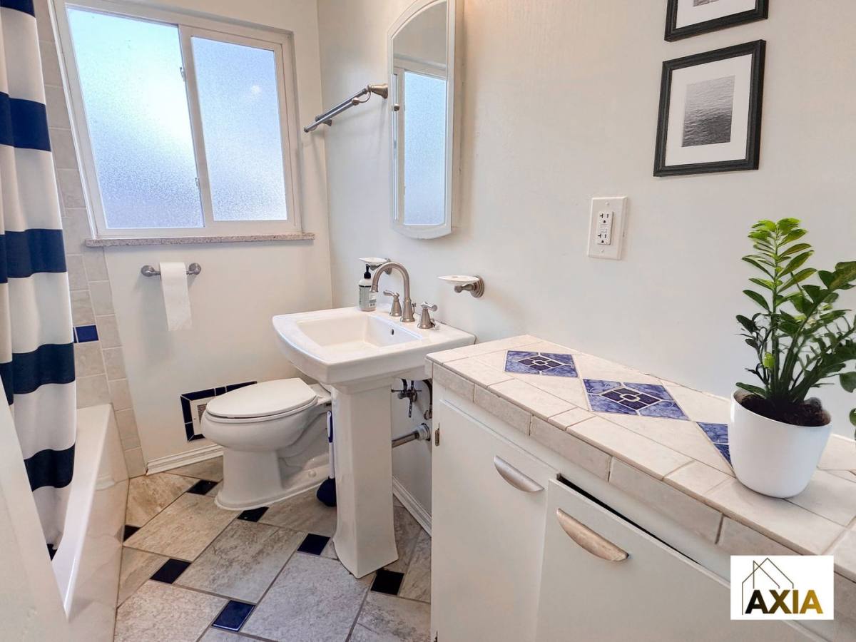 Apartment for rent at 2479-2481 S Corona St, Denver, CO 80210