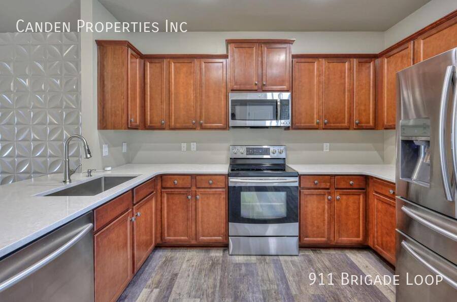 Townhouse for rent at 911 Brigade Loop, Murfreesboro, TN 37128