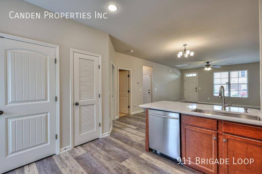 Townhouse for rent at 911 Brigade Loop, Murfreesboro, TN 37128