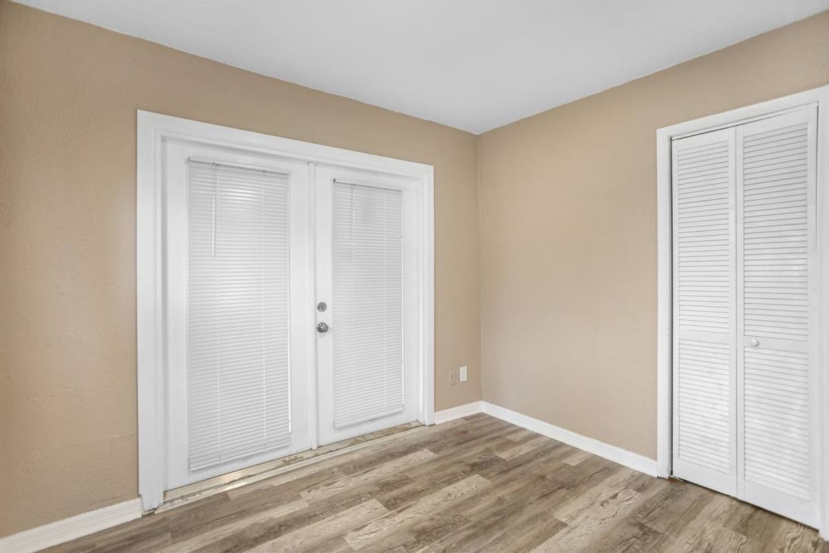 House for rent at 2552 27th Ave N, Saint Petersburg, FL 33713