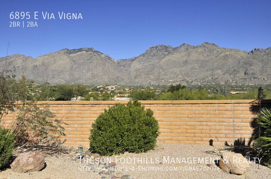 Townhouse for rent at 6895 E Via Vigna, Tucson, AZ 85750