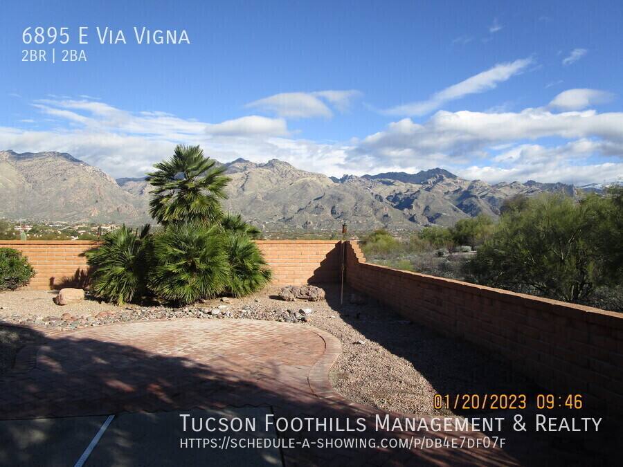 Townhouse for rent at 6895 E Via Vigna, Tucson, AZ 85750