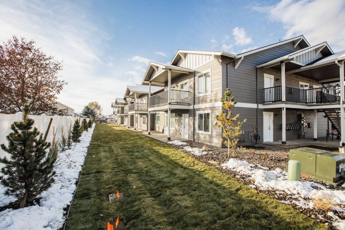 Apartment for rent at 384 E Kathleen Ave, Coeur D Alene, ID 83815