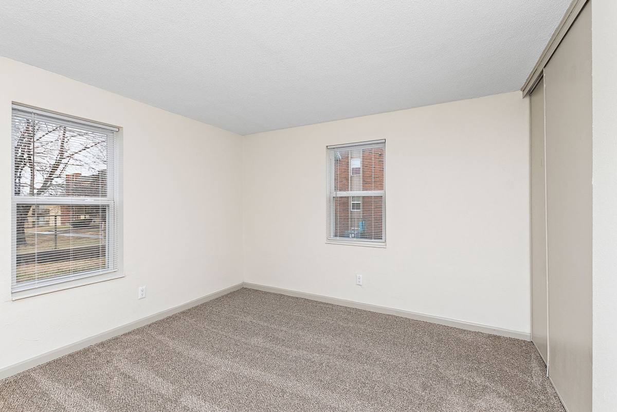 Apartment for rent at 16801 E Larkspur Lane, Independence, MO 64055
