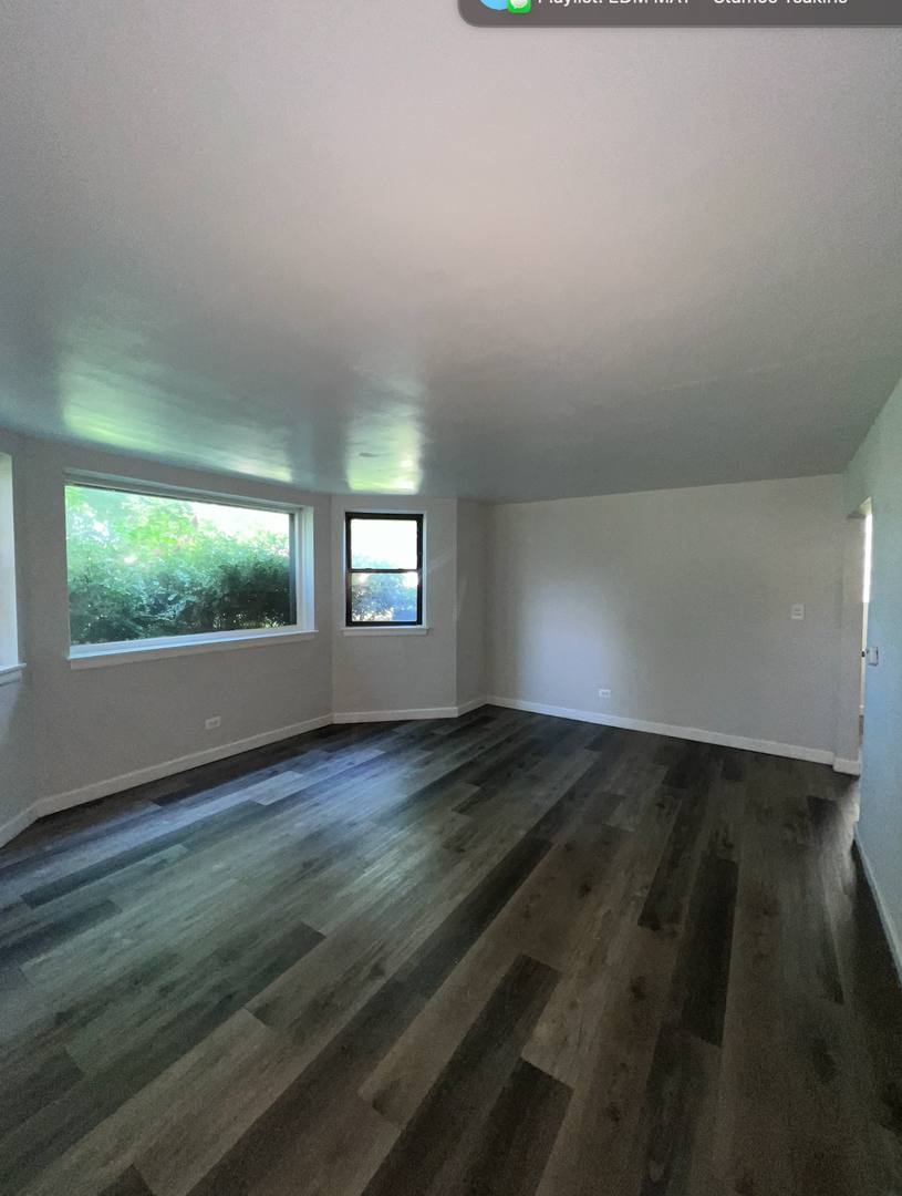 Apartment for rent at 5718 N Mozart St, Chicago, IL 60659