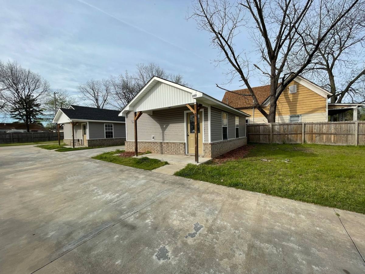 Apartment for rent at 2115 N13th St, Fort Smith, AR 72901