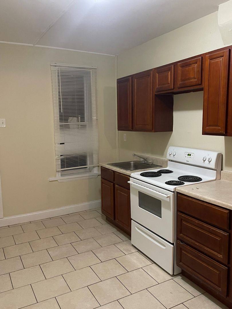 House for rent at 1923 Penrose Ave, Baltimore, MD 21223