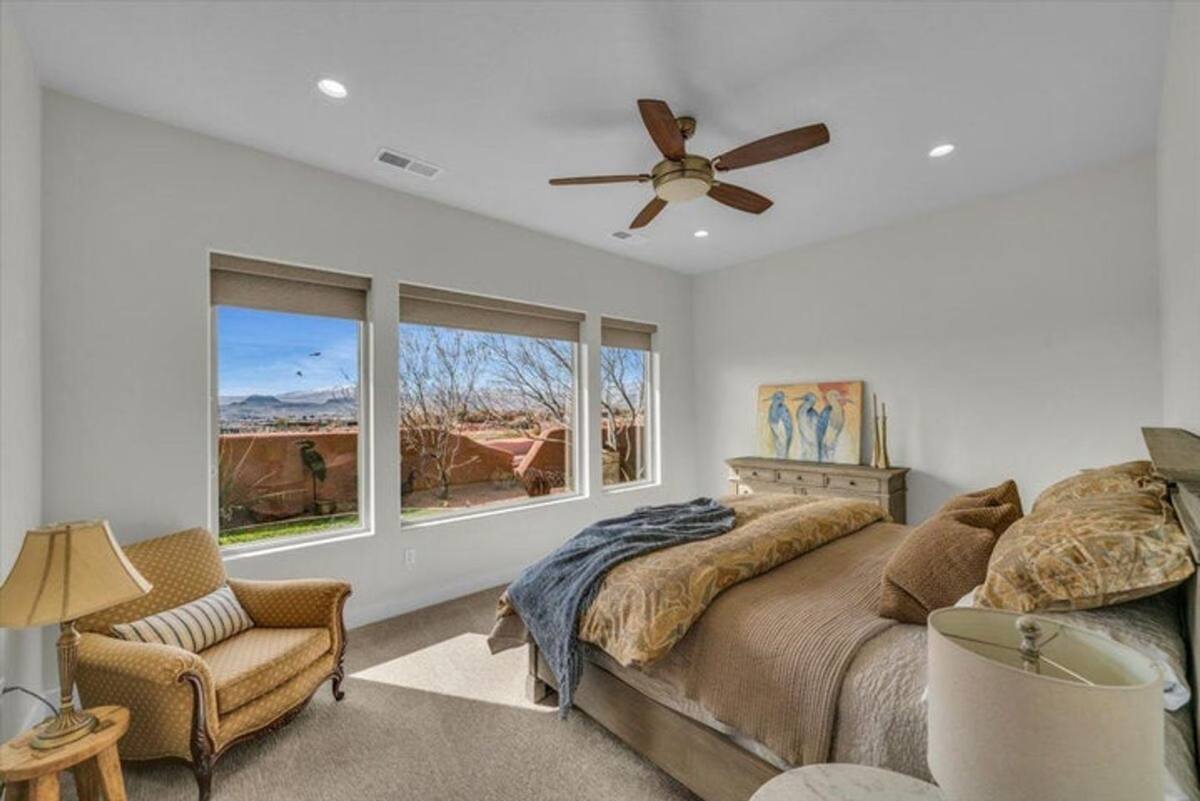 House for rent at 2139 W Cougar Rock Circle, Saint George, UT 84770