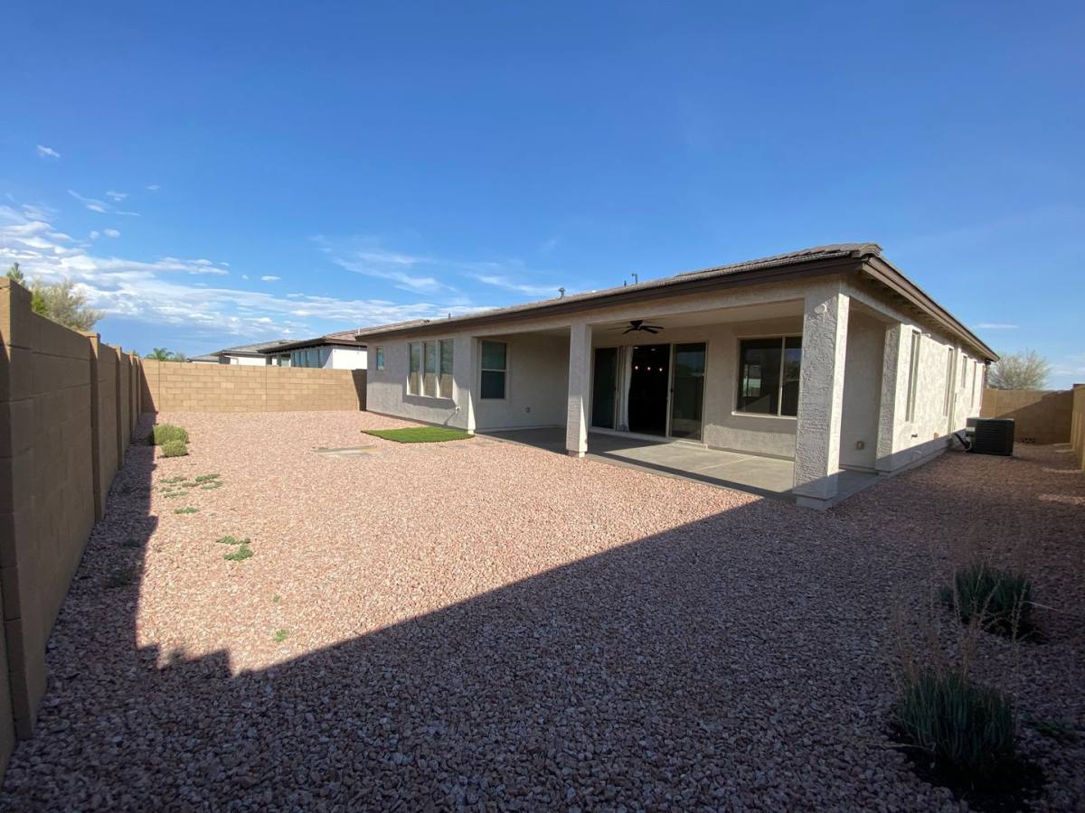 House for rent at 1560 W Avenida Del Valle, San Tan Valley, AZ 85140