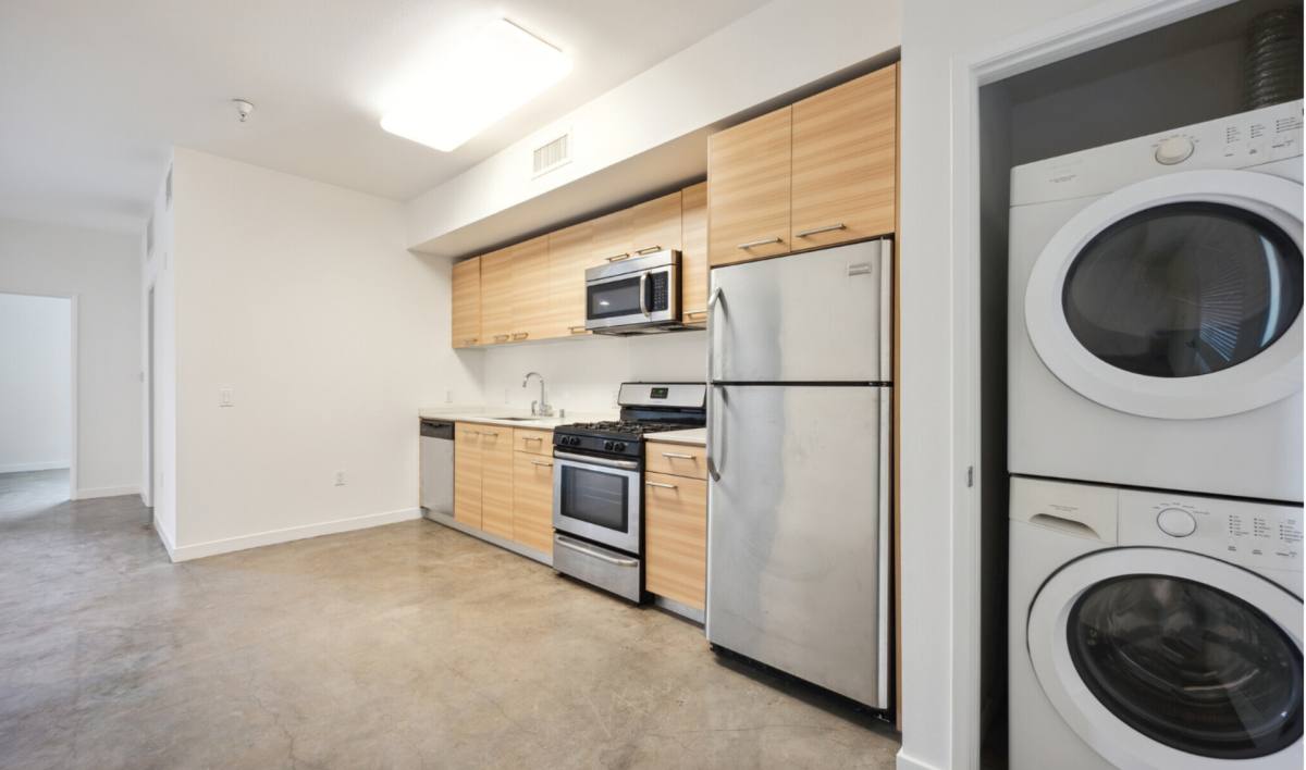 Apartment for rent at 3992 Inglewood Blvd, Los Angeles, CA 90066