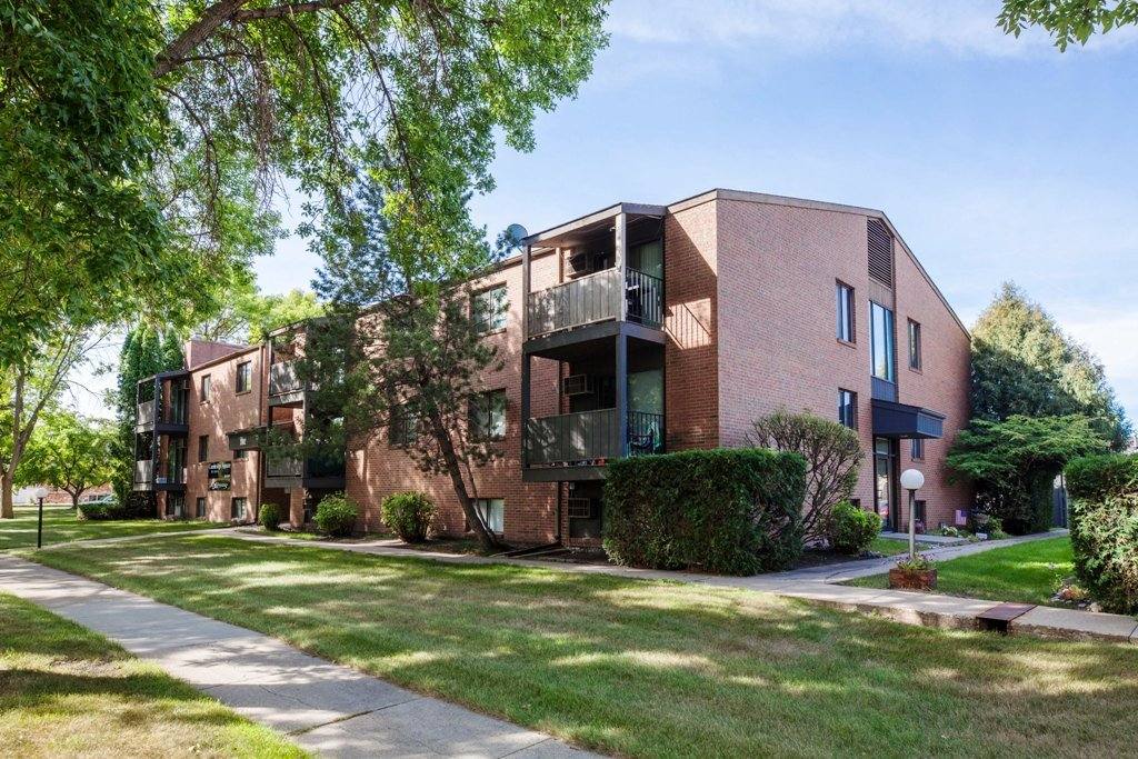Apartment for rent at 3102 3rd St N, Fargo, ND 58102