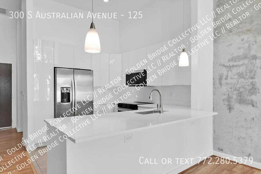 Townhouse for rent at 300 S Australian Ave #125, West Palm Beach, FL 33401