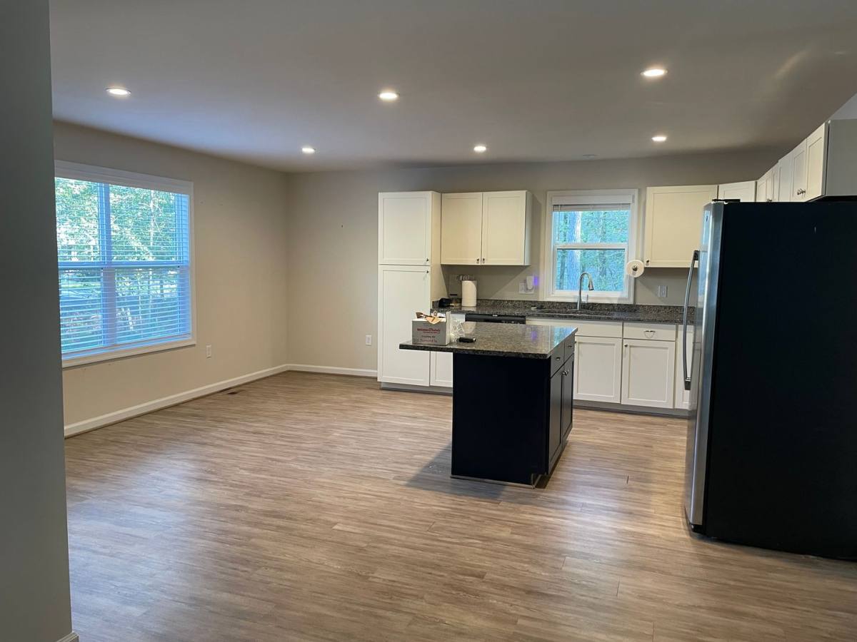 House for rent at 395 Shorewood Dr, Colonial Beach, VA 22443
