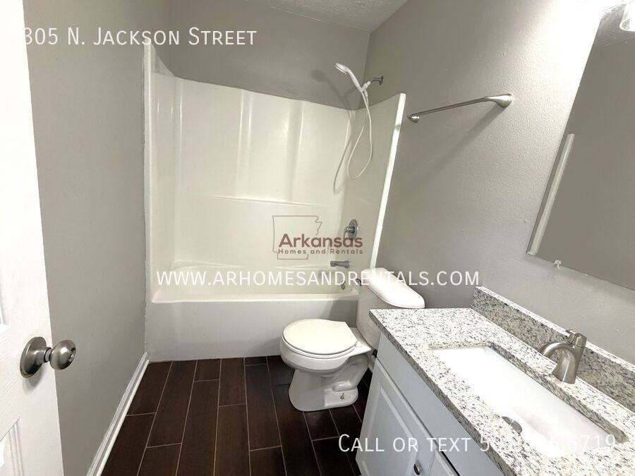 House for rent at 305 N Jackson St, Cabot, AR 72023