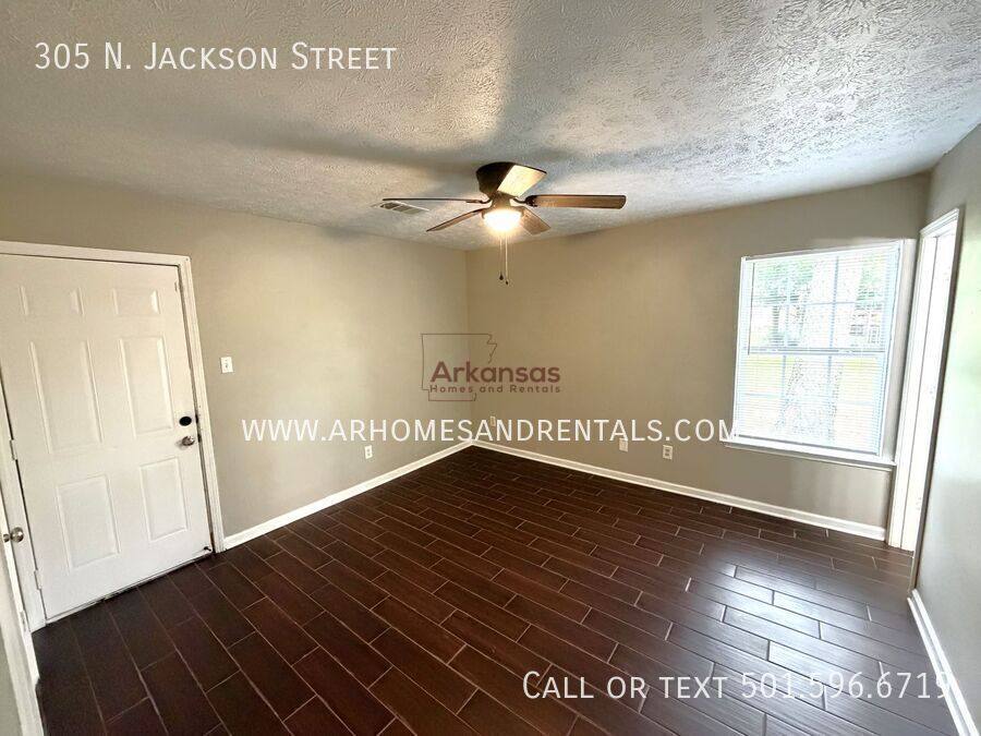 House for rent at 305 N Jackson St, Cabot, AR 72023