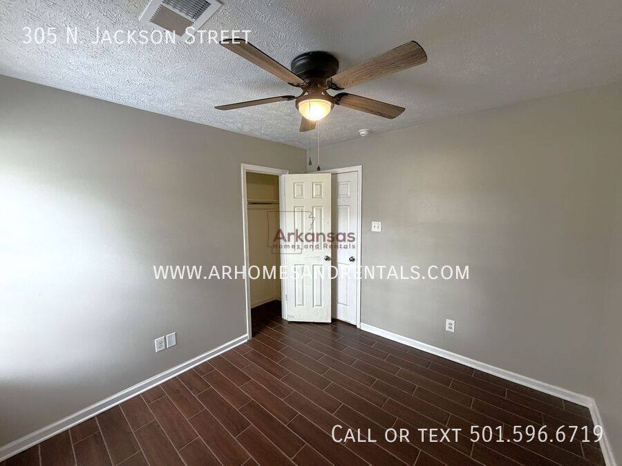 House for rent at 305 N Jackson St, Cabot, AR 72023