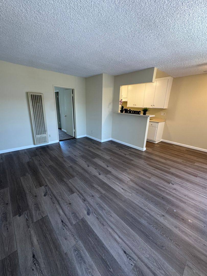 Apartment for rent at 18530 Prairie St, Northridge, CA 91324