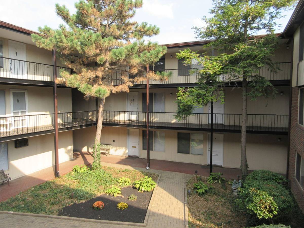 Apartment for rent at 1116 S High St, Columbus, OH 43206