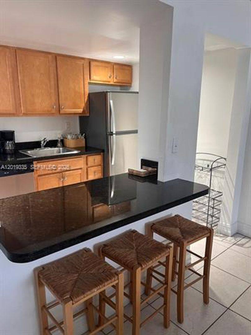 Apartment for rent at 290 Sunrise Dr, Key Biscayne, FL 33149