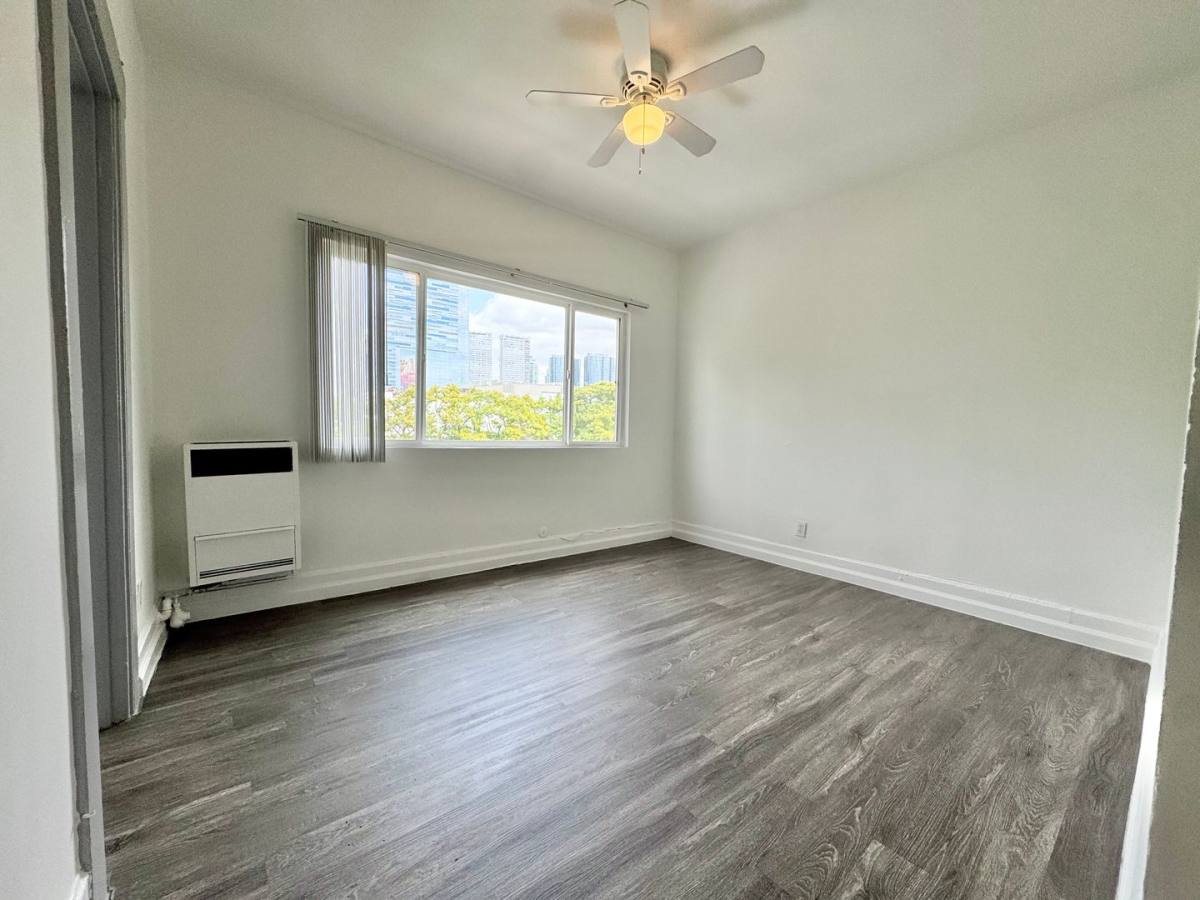 Apartment for rent at 936 Albany St, Los Angeles, CA 90015