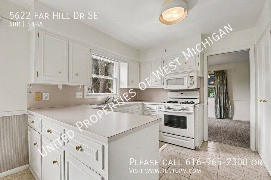 House for rent at 5622 Far Hill Dr SE, Grand Rapids, MI 49546