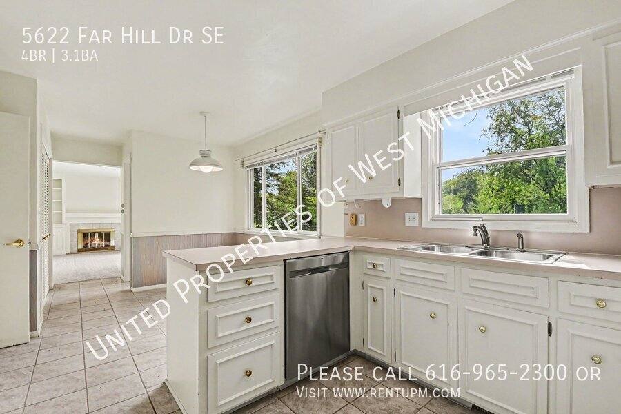 House for rent at 5622 Far Hill Dr SE, Grand Rapids, MI 49546