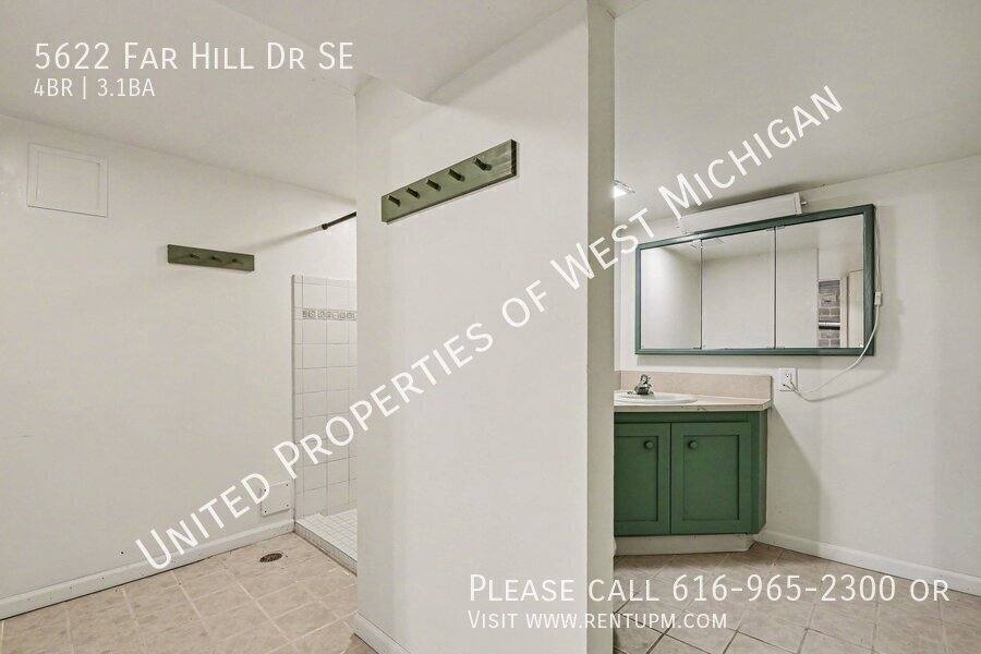 House for rent at 5622 Far Hill Dr SE, Grand Rapids, MI 49546