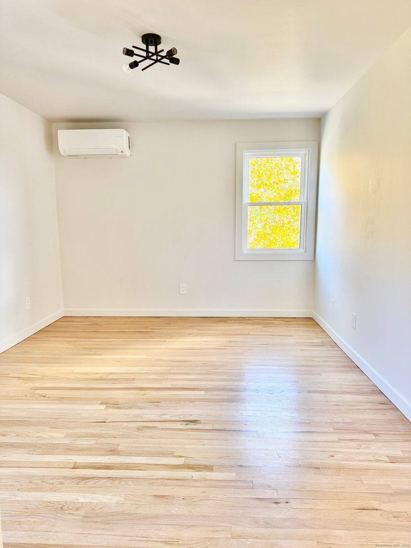 Apartment for rent at 1742 Boston Post Rd #5A, Westbrook, CT 06498