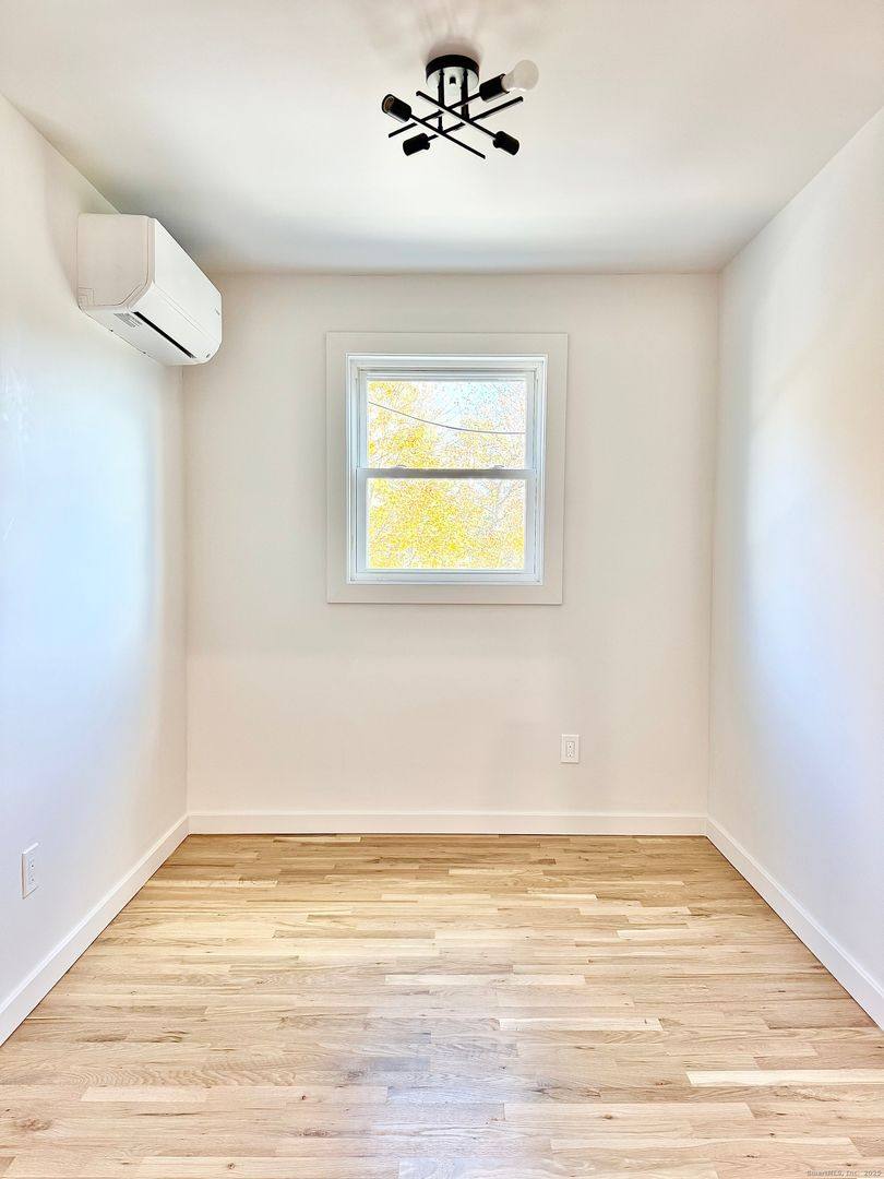 Apartment for rent at 1742 Boston Post Rd #5A, Westbrook, CT 06498