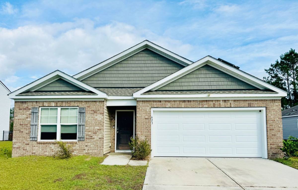 House for rent at 623 Hogan Dr, Richmond Hill, GA 31324