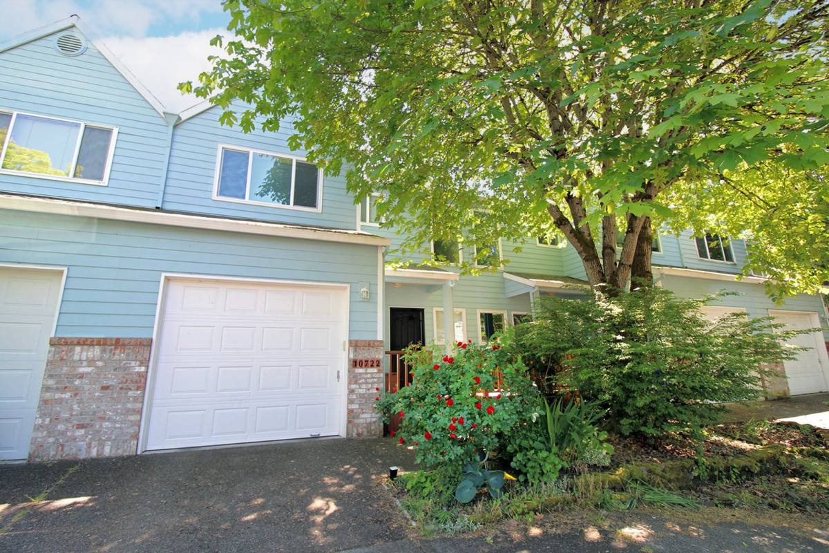 Townhouse for rent at 10722 NE 5th Ave, Portland, OR 97211