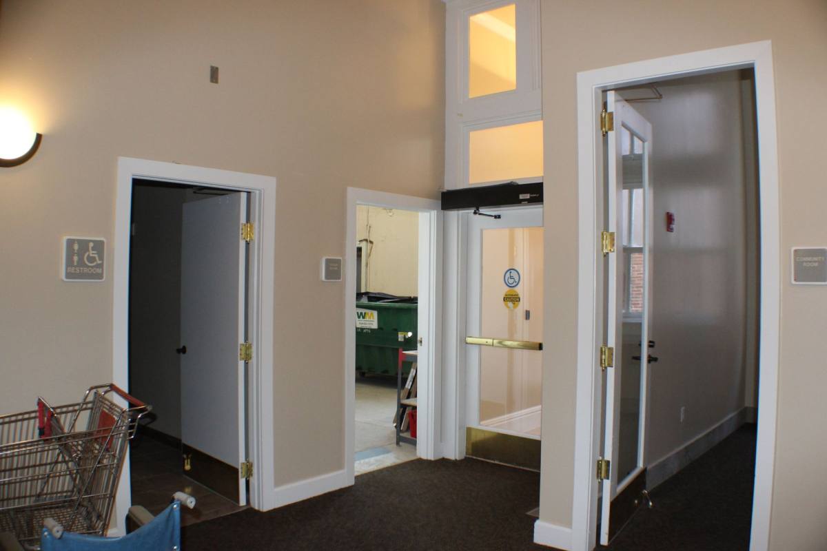 Apartment for rent at 14 E Dewey Ave, Sapulpa, OK 74066
