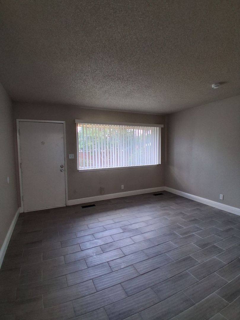 Apartment for rent at 1230-1234 N College Ave, Fresno, CA 93728