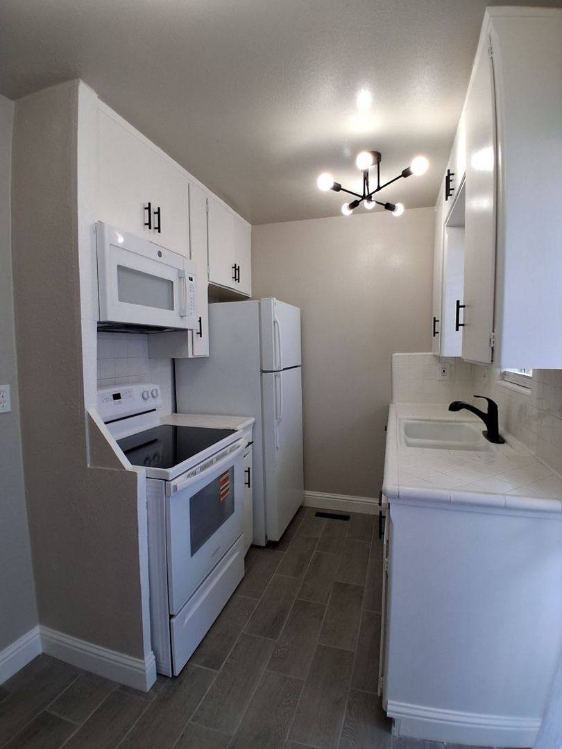 Apartment for rent at 1230-1234 N College Ave, Fresno, CA 93728