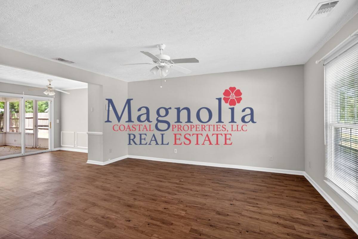 House for rent at 494 Osprey Dr, Richmond Hill, GA 31324
