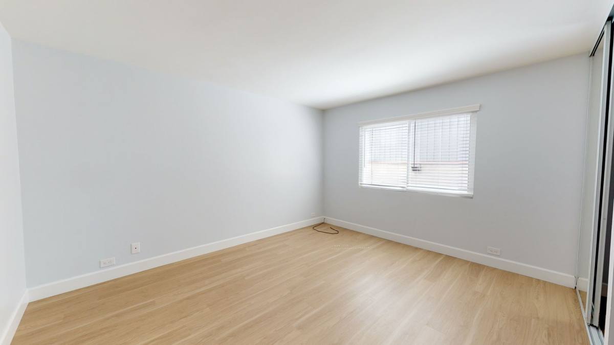 Apartment for rent at 427 Orange Ave, Coronado, CA 92118