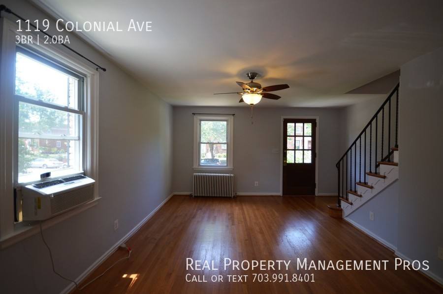 Townhouse for rent at 1119 Colonial Ave, Alexandria, VA 22314
